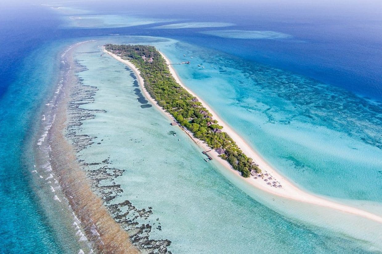 ޅ އަތޮޅުގެ ރިސޯޓެއް