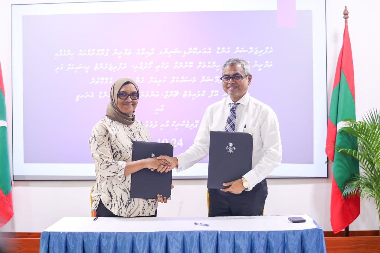 އެއްބަސްވުމެއްގައި ސޮއި ކުރުމުގެ ތެރެއިން