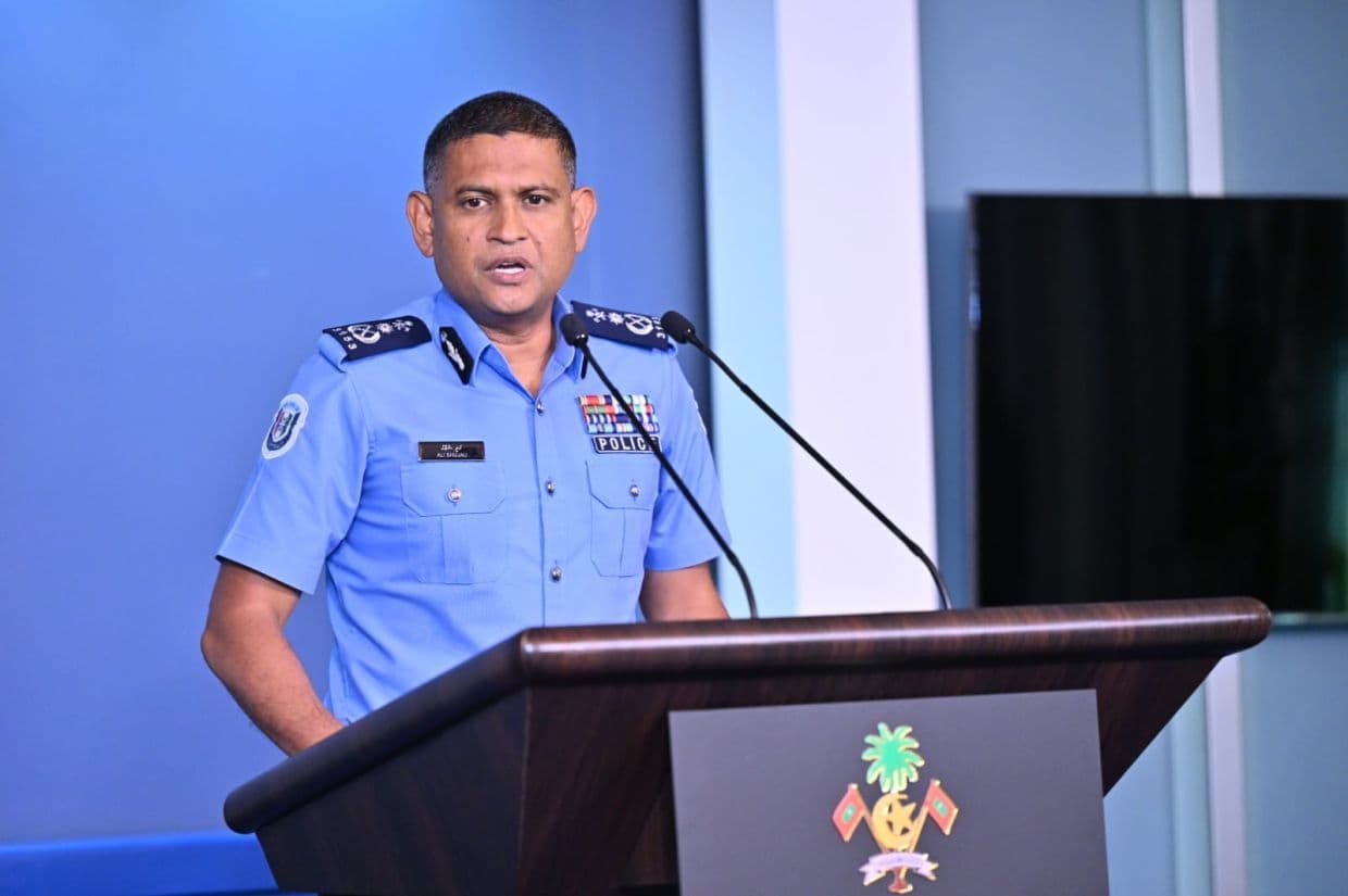 ކޮމިޝަނަރ އޮފް ޕޮލިސް ޢަލީ ޝުޖާޢު - ސީޕީ ވިދާޅުވީ 11މަސްތެރޭ ކުށްކޮށްގެން ހޯދާފައިވާ 328 މިލިއަން ރުފިޔާ އަތުލައިފިކަމަށް.