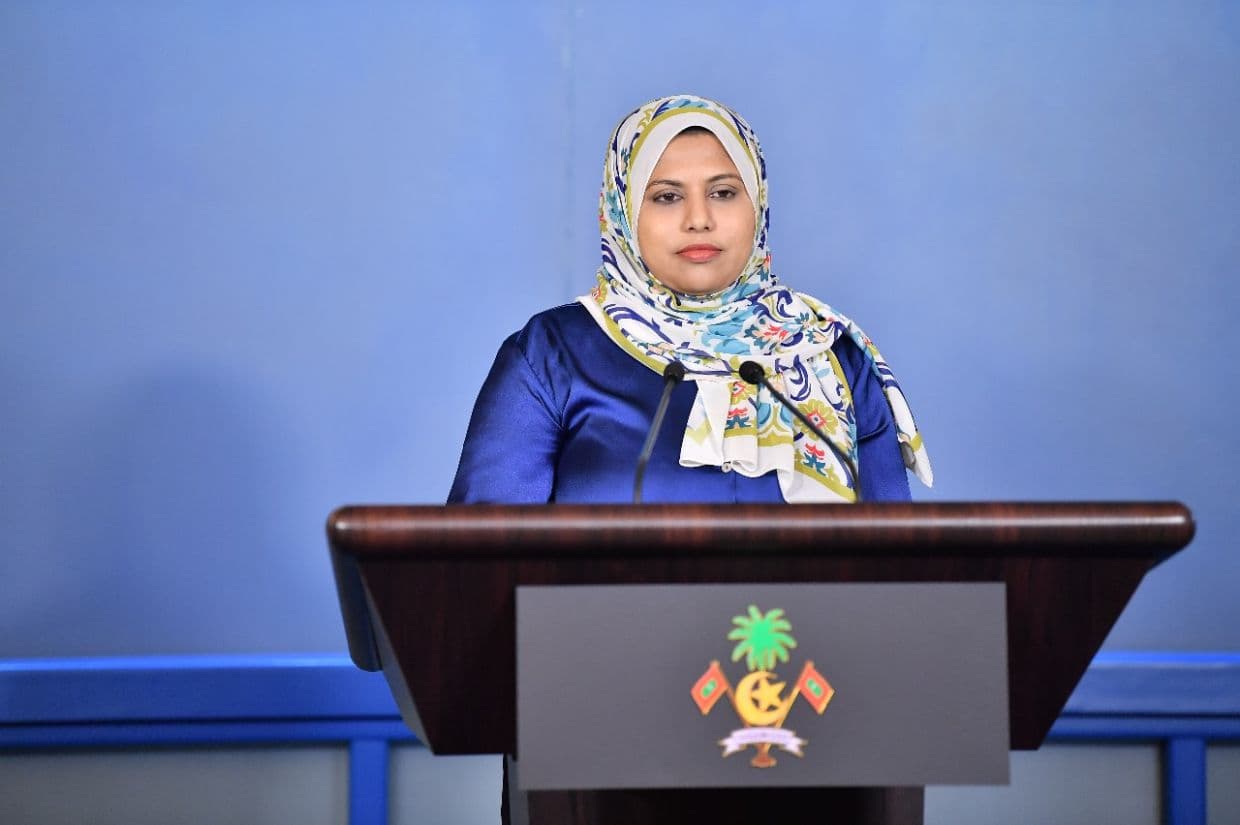 މިހާތަނަށް 248 ސިޔާސީ މުވައްޒަފުން މަދުކޮށްފި: ހީނާ