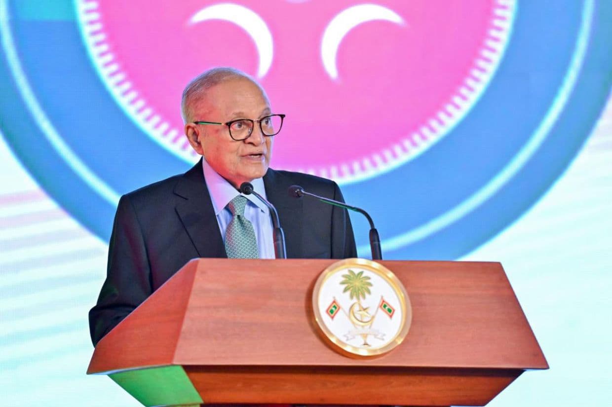 ނަސްރުގެ ދުވަހުގެ މުނާސަބަތުގައި ރައީސް މައުމޫން ވާހަކަފުޅު ދައްކަވަނީ. / ފޮޓޯ: ރައީސް އޮފީސް