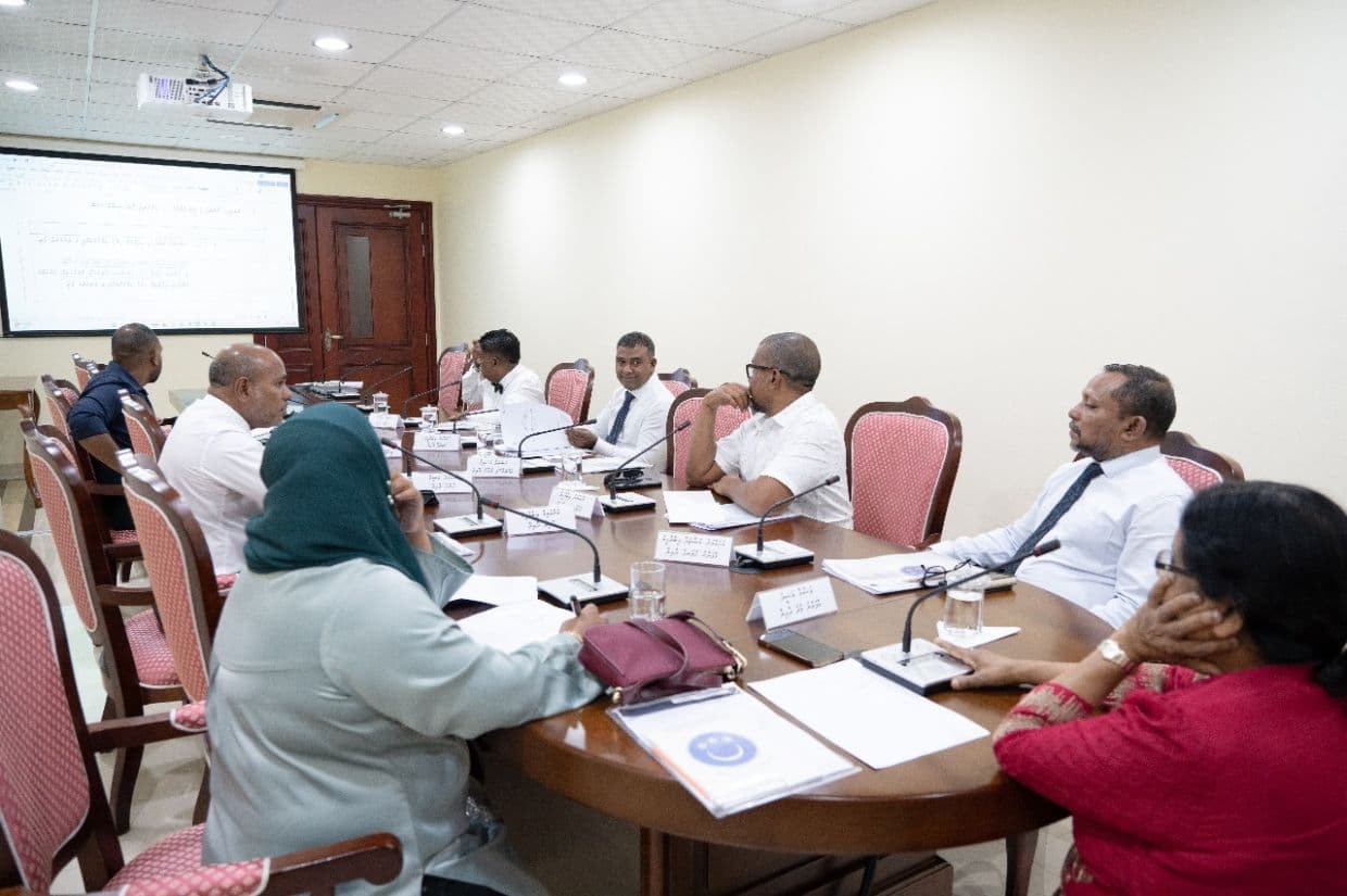 އިޖުތިމާއީ ކޮމިޓީގެ ބައްދަލުވުމުގެ ތެރެއިން/ ފޮޓޯ: ރައްޔިތުންގެ މަޖިލިސް