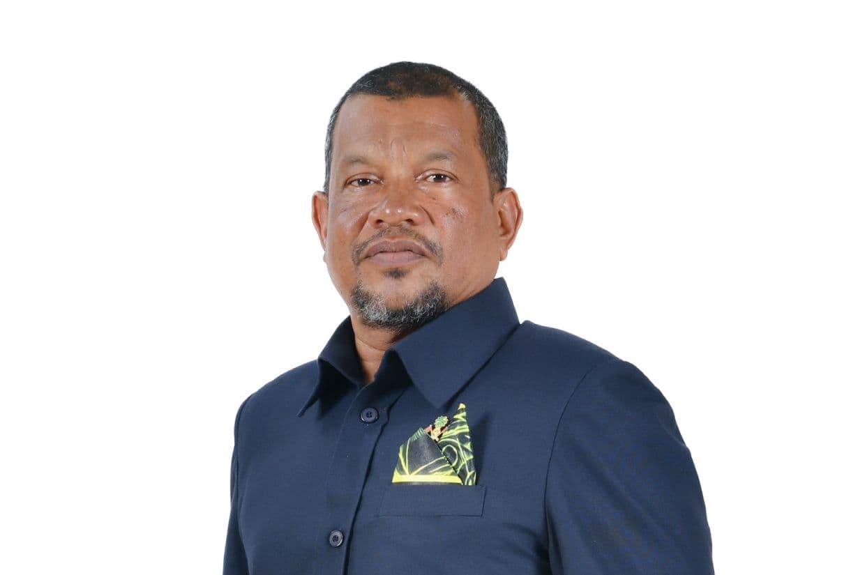 ގަލޮޅު އުތުރު ދާއިރާގެ މެމްބަރު މުޙައްމަދު އިބްރާހީމް- ޑޮލަރުގެ ކަޅު ބާޒާރު އުވައިލުމަށް ދެކޮޅު ހެދުމަކީ ދާއިރާއަށާއި ޤައުމަށް ޣައްދާރުވުން.