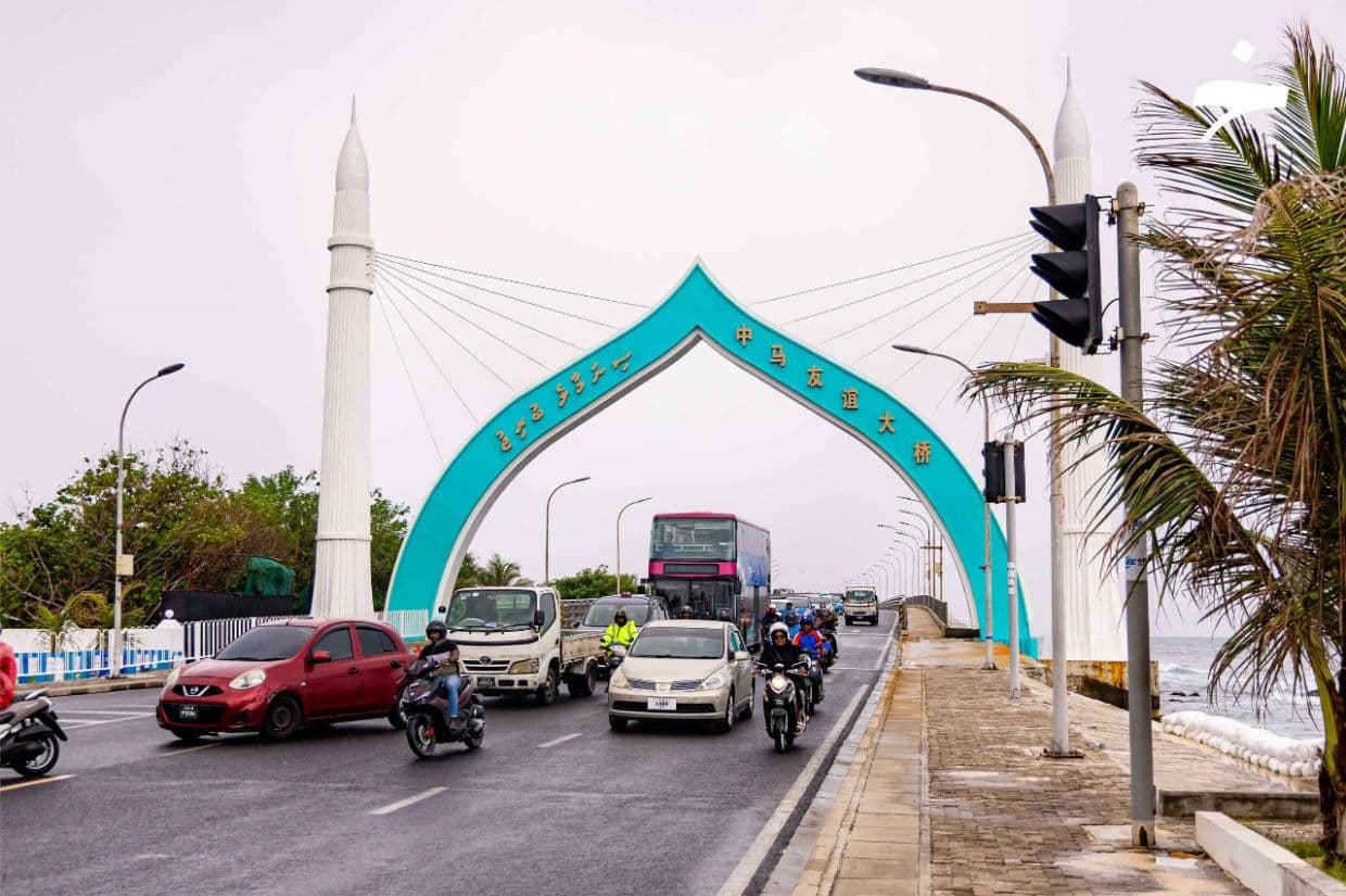 އުޅަނދުތައް ރަޖިސްޓްރީކުރުމުގައި މިދިޔަ ސަރުކާރުން ކޮރަޕްޝަނުގެ ޢަމަލުތައް ހިންގިނަމަވެސް، މި ސަރުކާރުގައި އެފަދަ ފުރުޞަތެއް ނޯންނާނެ ކަމަށް ޓްރާންސްޕޯޓް މިނިސްޓްރީން ވަނީ ބުނެފައި. / ފޮޓޯ: ޚުލާސާ