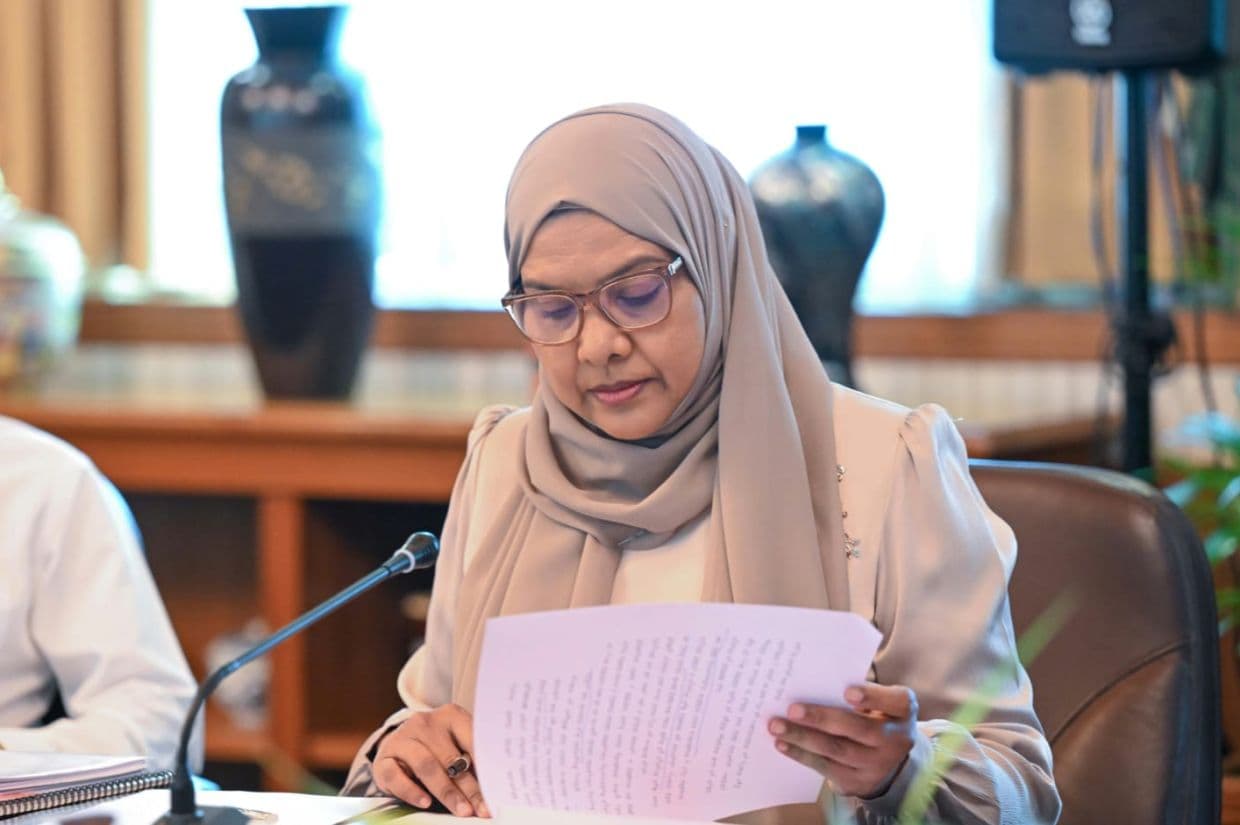 ވަޒީރު ޑރ. ޢާއިޝަތު ޝިހާމް / ފޮޓޯ: ރައީސް އޮފީސް