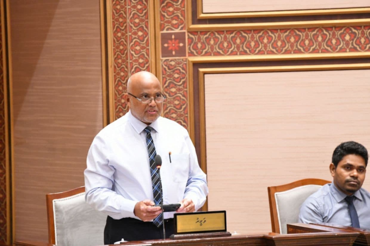 ގެދޮރުވެރިކަމާއި ބިމާއި އުމްރާނީ ތަރައްގީއާ ބެހޭ ވުޒާރާގެ ވަޒީރު ހައިދަރު