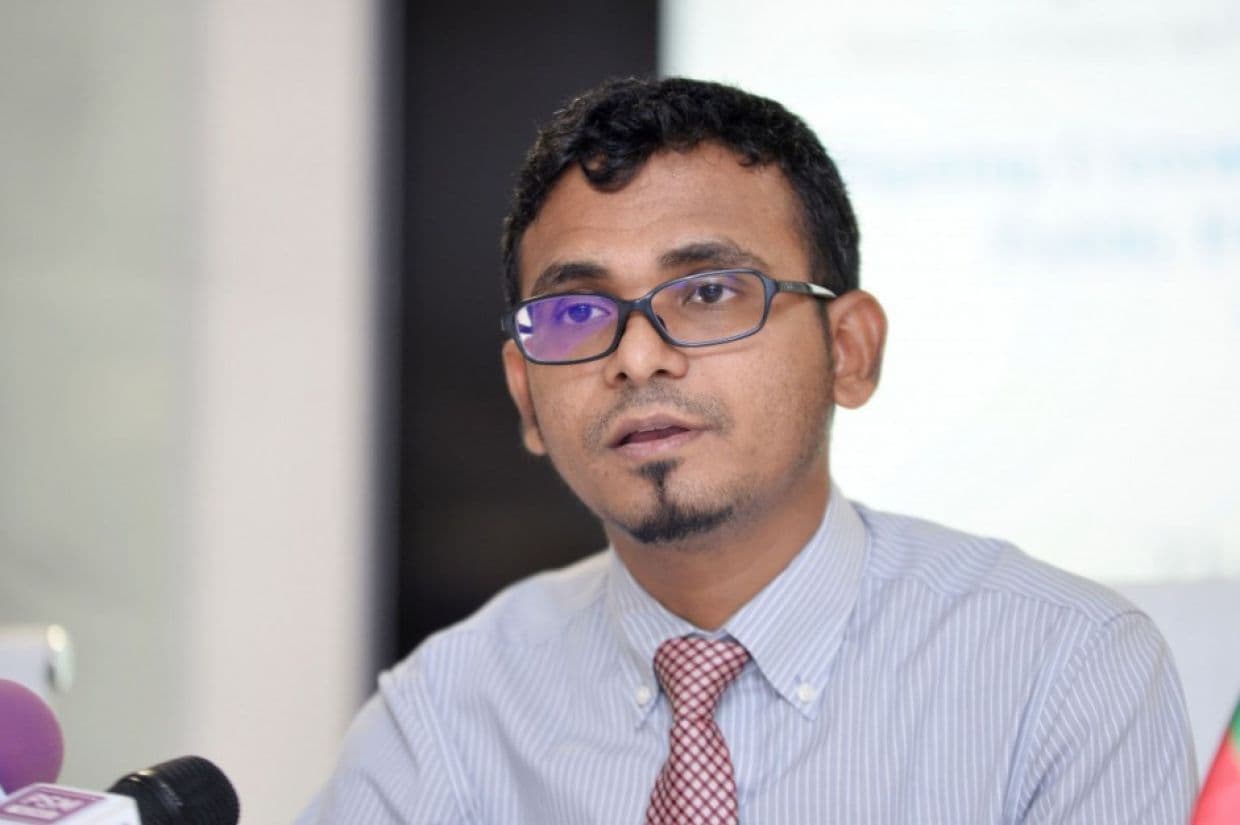 ޑޮލަރުގެ ކަޅު ބާޒާރު ނައްތައިލެވޭނީ ބޭންކަށް ޑޮލަރު ވަދެގެން - ގަވަރުނަރު