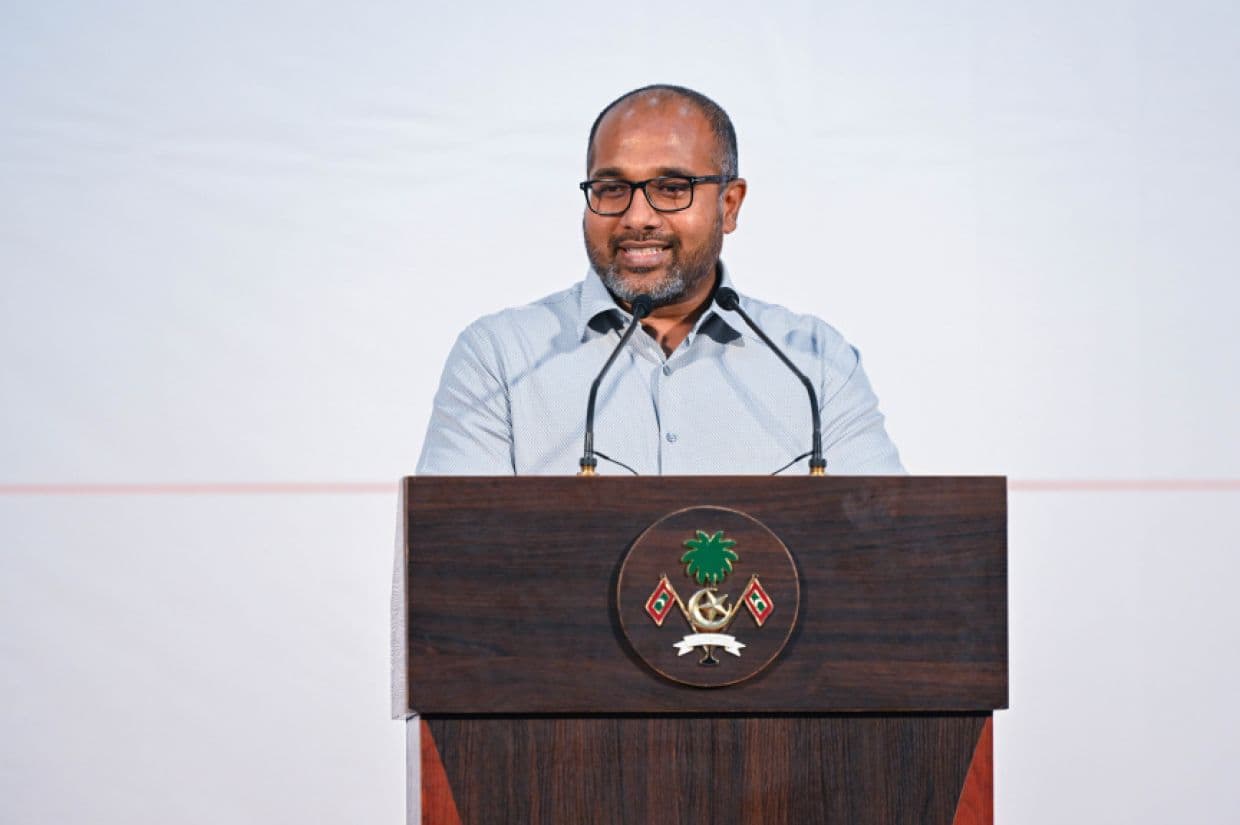 ހޯމް މިނިސްޓަރު އަލީ އިހުސާން