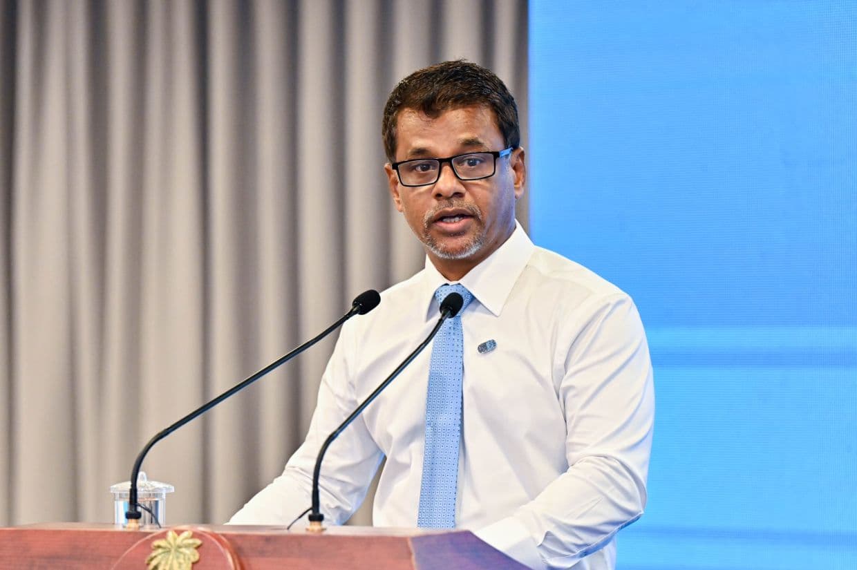 ވަޒީރު ނާޒިމް ނޫސްވެރިންގެ ބައްދަލުވުމެއްގައި ވާހަކަފުޅު ދައްކަވަނީ/ ފޮޓޯ: ސިއްޙީ ވުޒާރާ