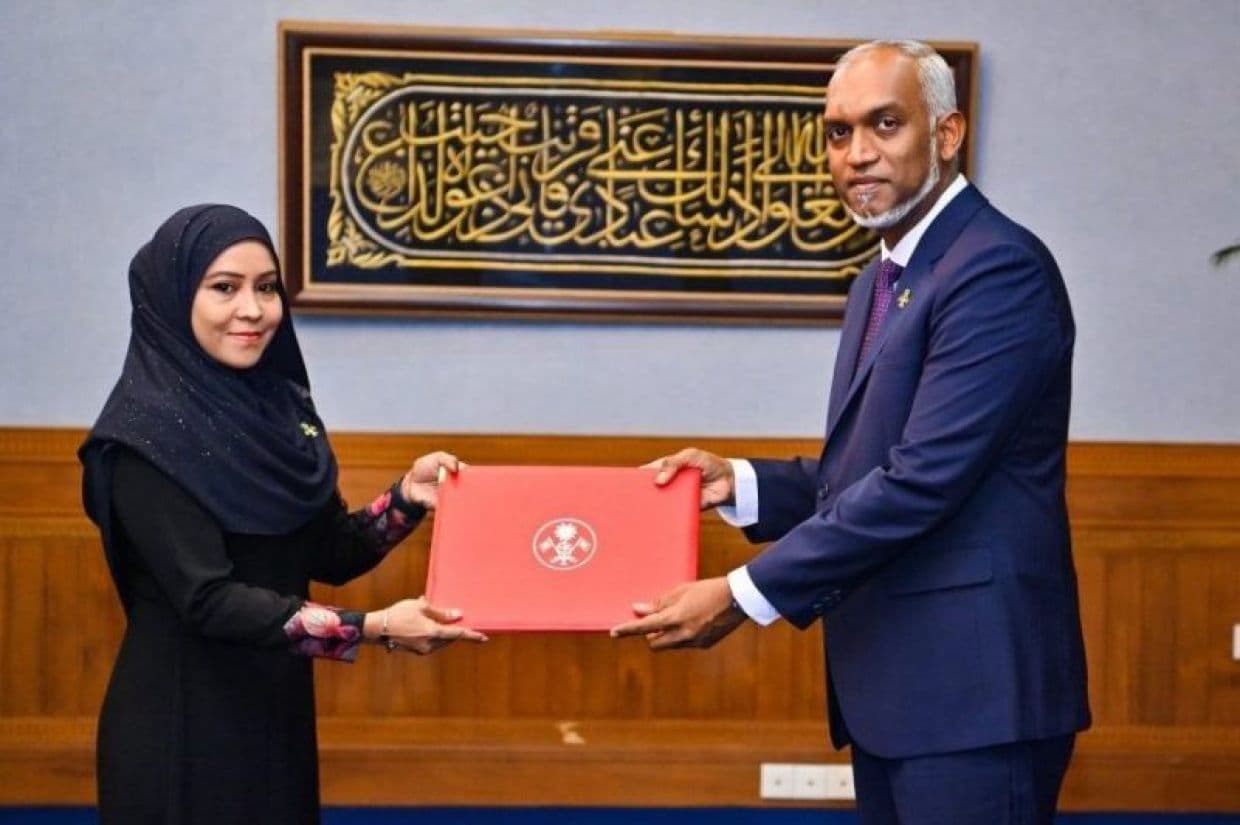 މަސްތުވާ ތަކެއްޗާއި ދުރަށް ދިޔުމަށް ފަރުވާ ހޯދަމުންދާ 19 މީހަކު ޕޮލިޓެކްނިކްގައި ކޯހެއް ފަށައިފި