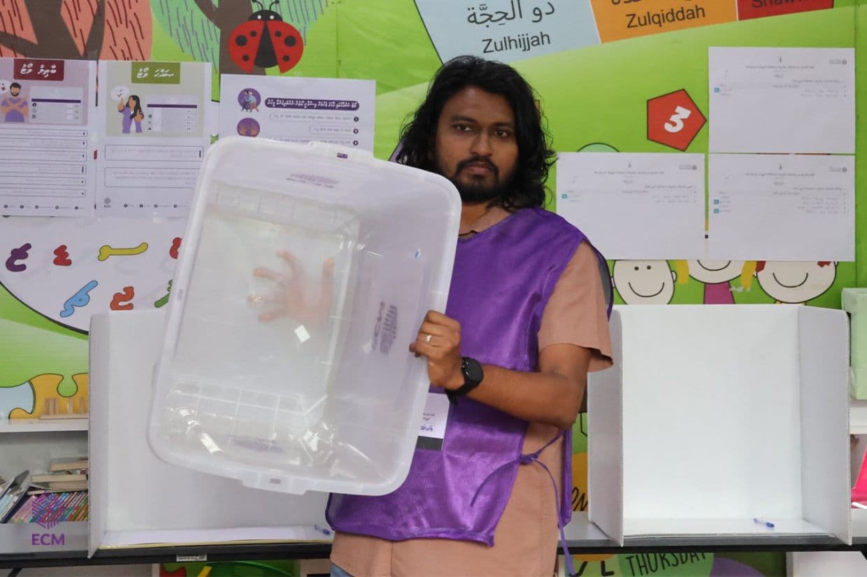 ބައި-އިލެކްޝަންތަކުގެ ވޯޓުލުން ކުރިއަށް ގެންދަނީ / ފޮޓޯ: އީސީ