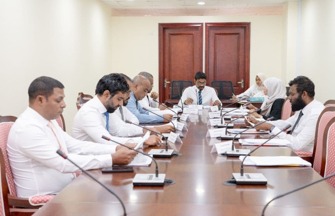 ކޮމިޓީގެ ބައްދަލުވުމެއް. / ފޮޓޯ: މަޖިލިސް.
