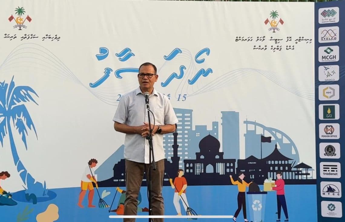 ވަޒީރު އާދަމް ޝަރީފް / ފޮޓޯ: ވުޒާރާ
