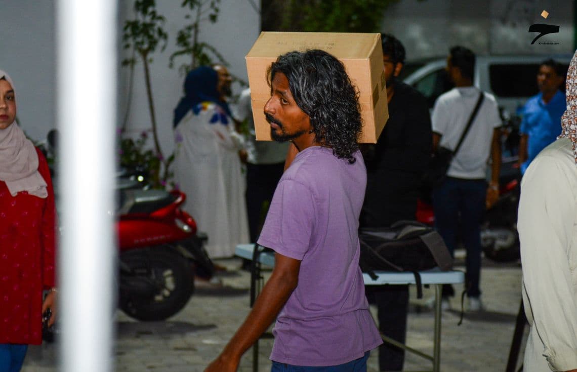 ރޯދަމަހަށް ޚާއްސަކޮށްގެން ބަހާ މަސްދަޅުތައް ބެހުން / ފޮޓޯ: ޚުލާސާ