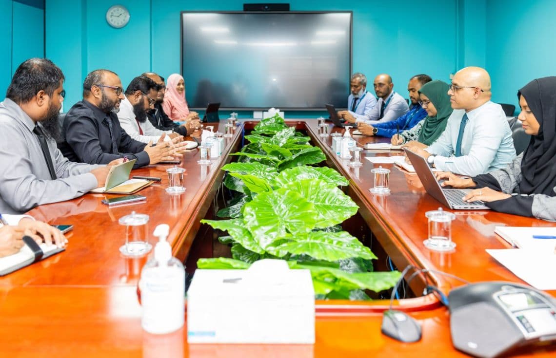 ޒަކާތު ހައުސްއިން ހެޔޮކަމަށް ފައިސާ ޖަމާކުރެވޭނެ ނިޒާމެއް ޤާއިމކުރުމަށް މަޝްވަރާ ކުރަނީ/ ފޮޓޯ: ޒަކާތް ހައުސް