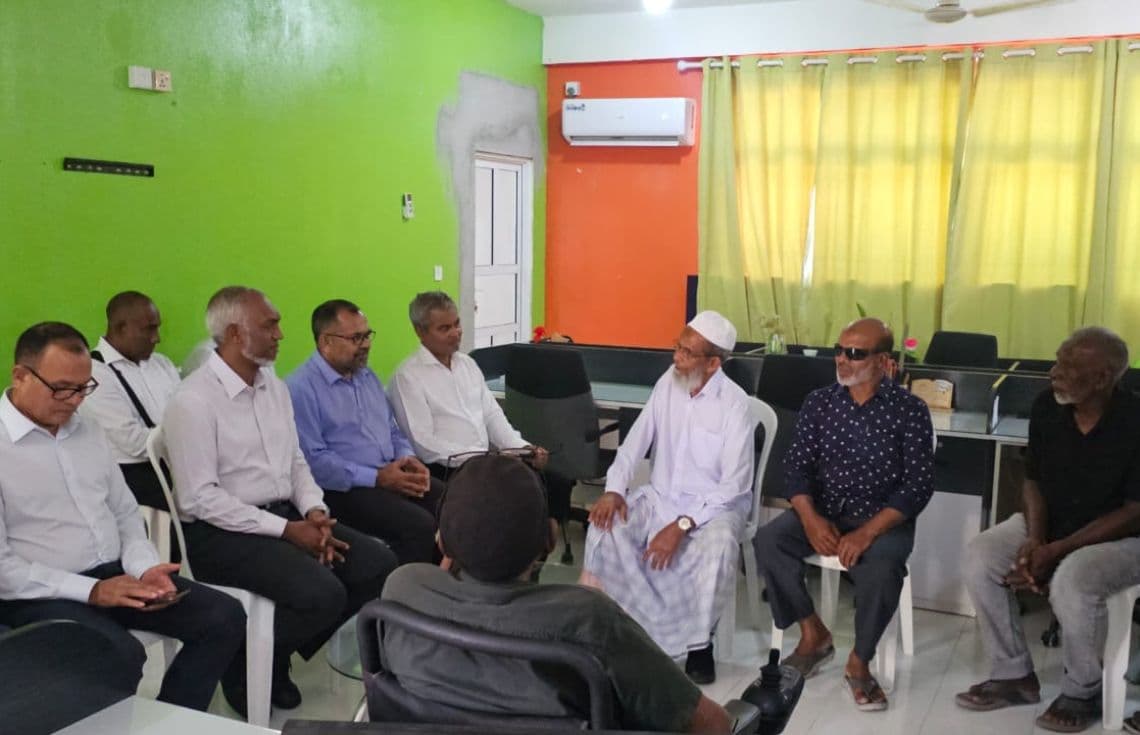 ބަނޑިދޫގެ އިސްރަށްވެހިންނާ ރައީސް ބައްދަލުކުރެއްވުން.