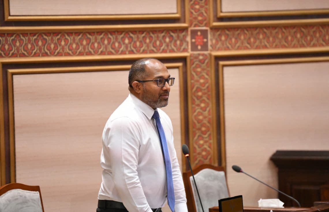ދާޚިލީ ސަލާމަތާއި ފަންނިއްޔާތާ ބެހޭ ވަޒީރު ޢަލީ އިޙްސާން / ފޮޓޯ: ރައްޔިތުންގެ މަޖިލިސް