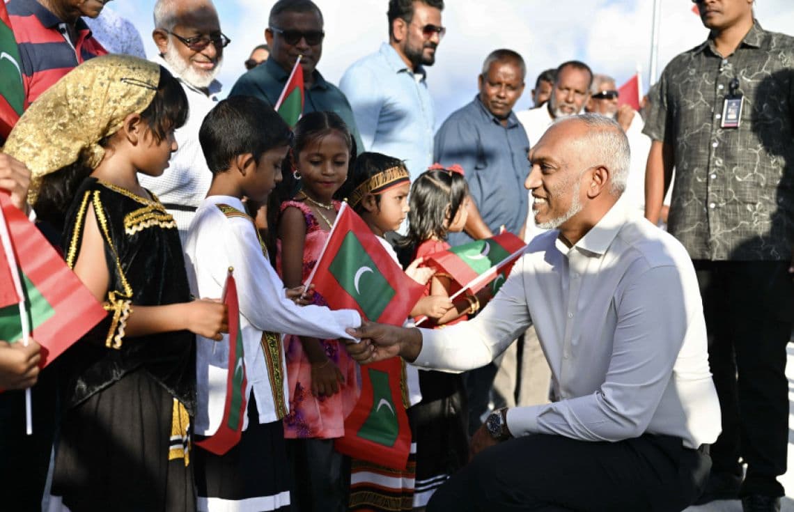 ރައީސުލްޖުމްހޫރިއްޔާ އދ. ދަނގެއްޗަށް ކުރެއްވި ދަތުރުފުޅެއްގެ ތެރެއިން. / ފޮޓޯ: ރައީސް އޮފީސް