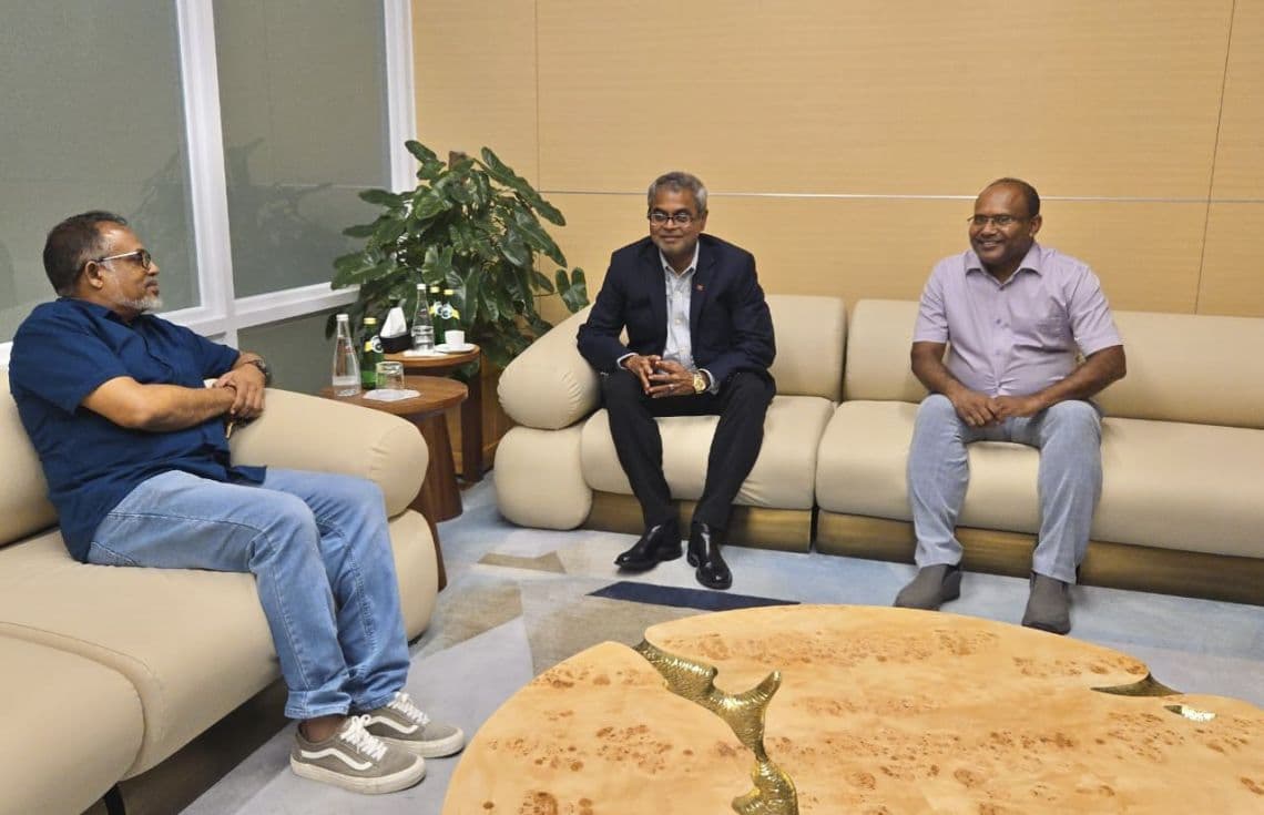 އައިޓީބީ ފެއާގައި ބައިވެރިވެވަޑައިގަތުމަށް މިނިސްޓަރ ޠާރިޤް ފުރާވަޑައިގަތުން. / ފޮޓޯ: މިނިސްޓްރީ