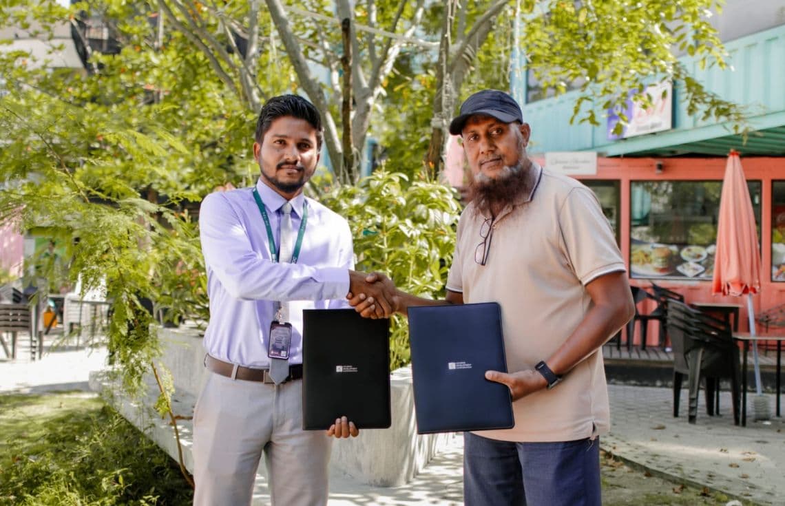 އެޗްޑީސީ އާއި ސަލަފު ޖަމިއްޔާއާ ދެމެދުގައި އެއްބަސްވުން ބަދަލުކުރުން / ފޮޓޯ: އެޗްޑީސީ