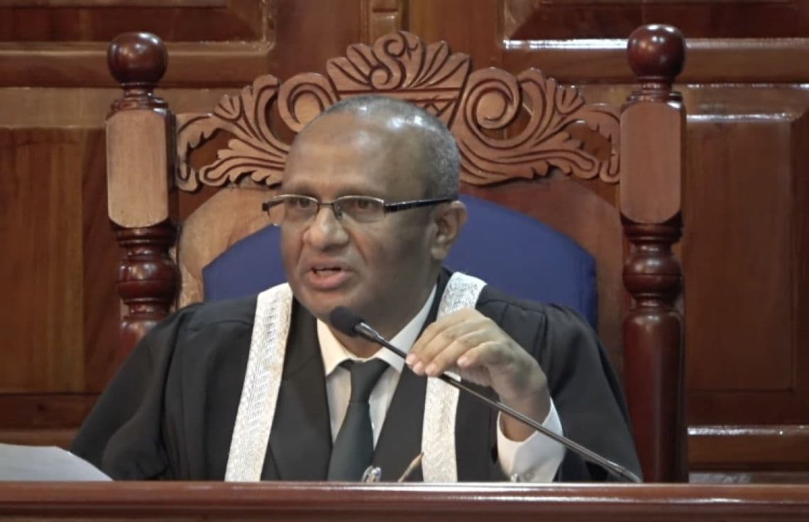 ސުޕްރީމް ކޯޓުގެ ކުރީގެ ފަނޑިޔާރު ޙުސްނުއްސުޢޫދު
