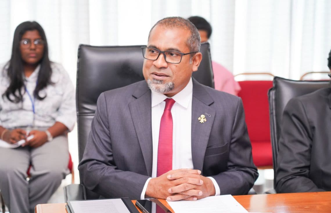 ޚާރިޖީ ވަޒީރު ޑރ. އަބްދުﷲ ޚަލީލު. / ފޮޓޯ: ވުޒާރާ