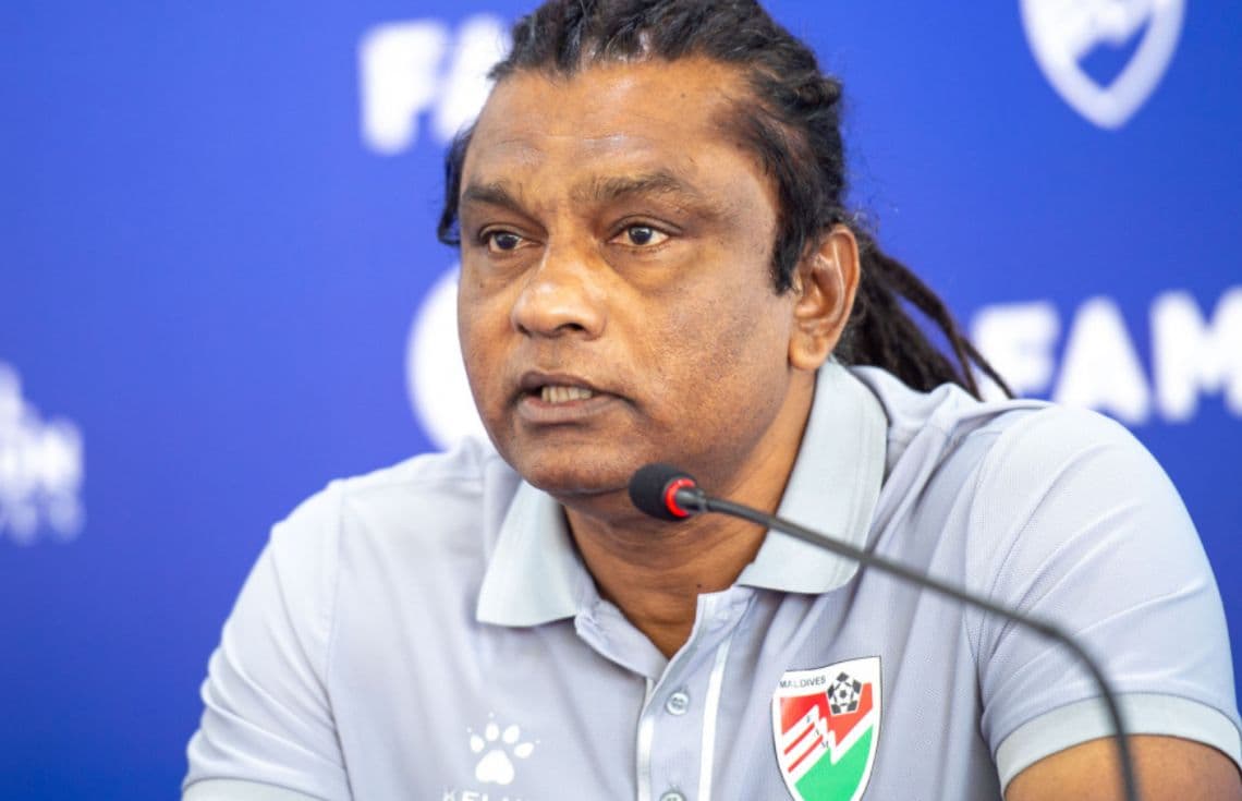 ގައުމީ ފުޓުބޯޅަ ޓީމުގެ ކޯޗު އަލީ ސުޒޭން: ސުޒޭން ވިދާޅުވީ ރާއްޖޭގެ ޓީމާއި ދޭތެރޭ ހިތްހަމަ ޖެހޭ ކަމަށް.