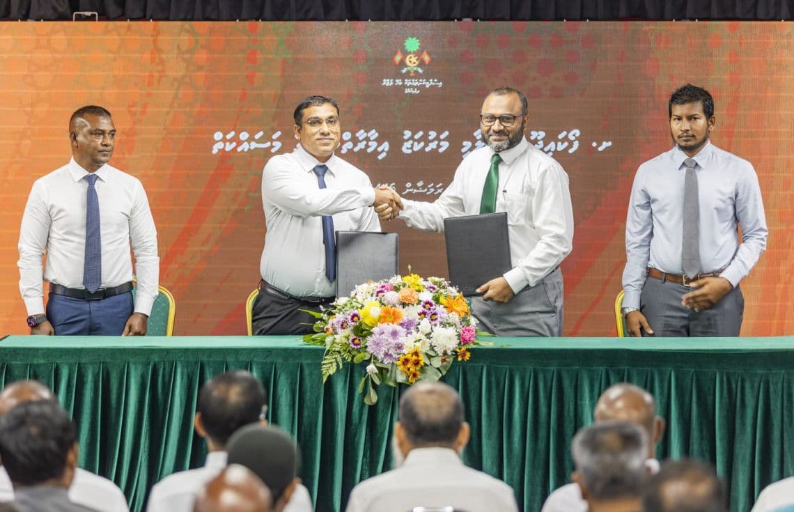 އިސްލާމިކް މިނިސްޓްރީން މަޝްރޫއުތަކުގެ އެއްބަސްވުމުގައި ސޮއިކުރުމަށް ބޭއްވި ރަސްމިއްޔާތު / ފޮޓޯ: އިސްލާމިކް މިނިސްޓްރީ