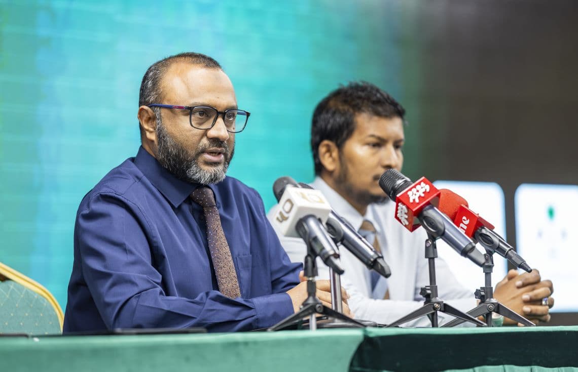 އއ. މާޅޮހުގައި މިސްކިތެއް ތަރައްޤީކުރުމަށް އާރްޑީސީއާ ޙަވާލުކުރުމަށް ބޭއްވި ރަސްމިއްޔާތުގައި ވަޒީރު، ޑރ. ޝަހީމް އަލީ ސައީދު/ ފޮޓޯ: އިސްލާމިކް މިނިސްޓްރީ