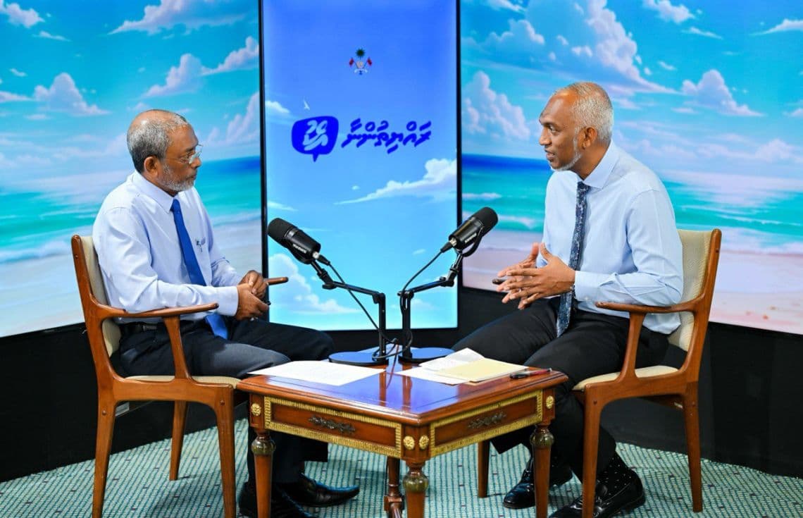 "ރައްޔިތުންނާ އެކު" ޕޮޑްކާސްޓުގައި ރައީސް ވާހަކަފުޅުދައްވަނީ/ ފޮޓޯ: ރައީސް އޮފީސް