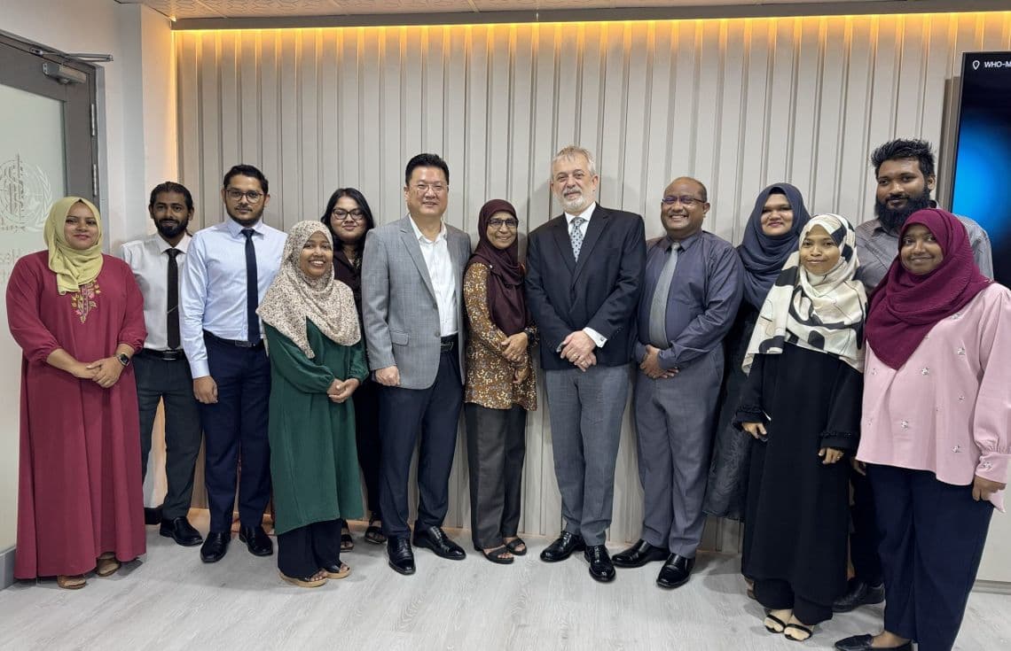 "އިމިއުނައިޒޭޝަން ސްޓްރެޓެޖީ" ޕްލޭން އެކުލަވާލުމުގެ މަސައްކަތް ކުރައްވާ ބޭފުޅުން / ފޮޓޯ: އެޗްޕީއޭ