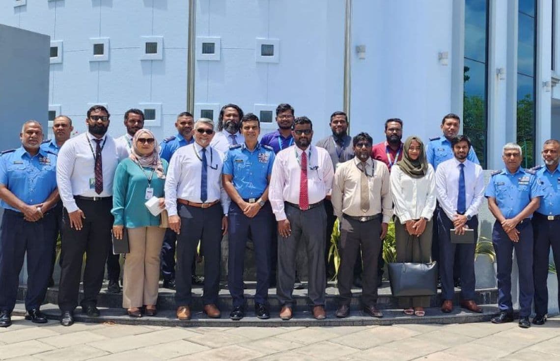 ހުޅުމާލޭގައި ހުރި މައްސަލަތައް ހައްލުކުރަން އިދާރާތައް ގުޅިގެން ބޭއްވި ބައްދަލުވުމުގެ ބައިވެރިން / ފޮޓޯ: ޕޮލިސް