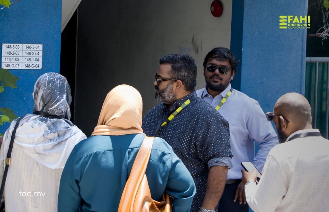 އެފް.ޑީ.ސީ އާ ހަވާލުކުރެވުނު 704 ފްލެޓުގެ މަރާމާތު މަސައްކަތަށް އިންސްޕެކްޝަން ކުރަނީ/ ފޮޓޯ: އެފްޑީސީ