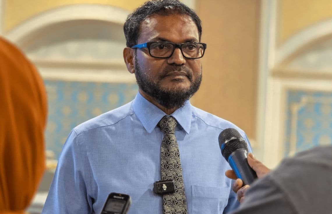ޑިރެކްޓާ ޖެނެރަލް އޮފް ހެލްތު ސައިންސަސް، ޑރ. އަހުމަދު އަޝްރަފު އިންޓަވިއު ދެއްވަނީ / ފޮޓޯ: ހެލްތު މިނިސްޓްރީ