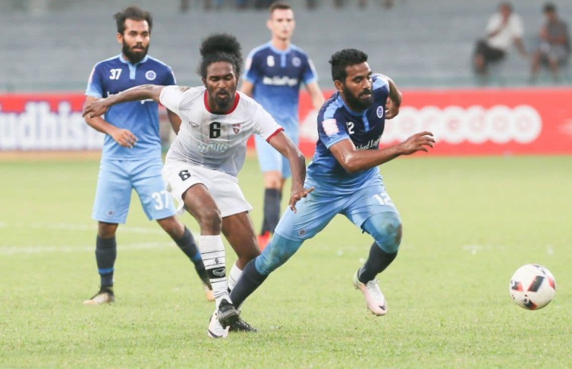 ޓީސީއާއި ދެކޮޅަށް ނިއު ކުޅުނު މެޗެއްގައި ދަގަނޑޭގެ އަތުގައި އޮތް ބޯޅަ އަތުލުމަށް އޭނާގެ ފަހަތުން ޓީސީގެ ކުޅުންތެރިޔަކު ދުވަނީ: ދަގަނޑޭ ނިއުއަށް ގެނައުމުގެ ކަންކަން ގާތްގަނޑަކަށް ނިމިފައިވާ ކަމަށް އެ ކުލަބުން ބުނޭ.
