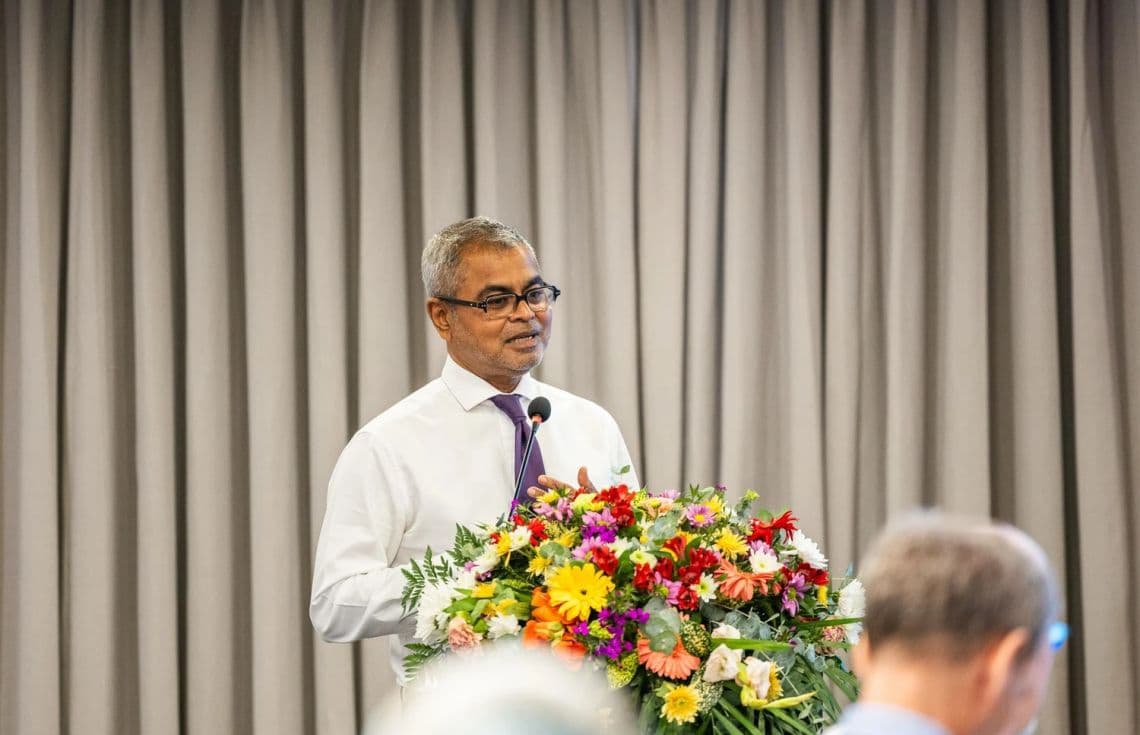 ފަތުރުވެރިކަމާއި ތިމާވެއްޓާބެހޭ ވަޒީރު ޠާރިޤް އިބްރާހިމް ބައްދަލުވުމުގައި ވާހަކަދައްކަވަނީ. / ފޮޓޯ: ވުޒާރާ