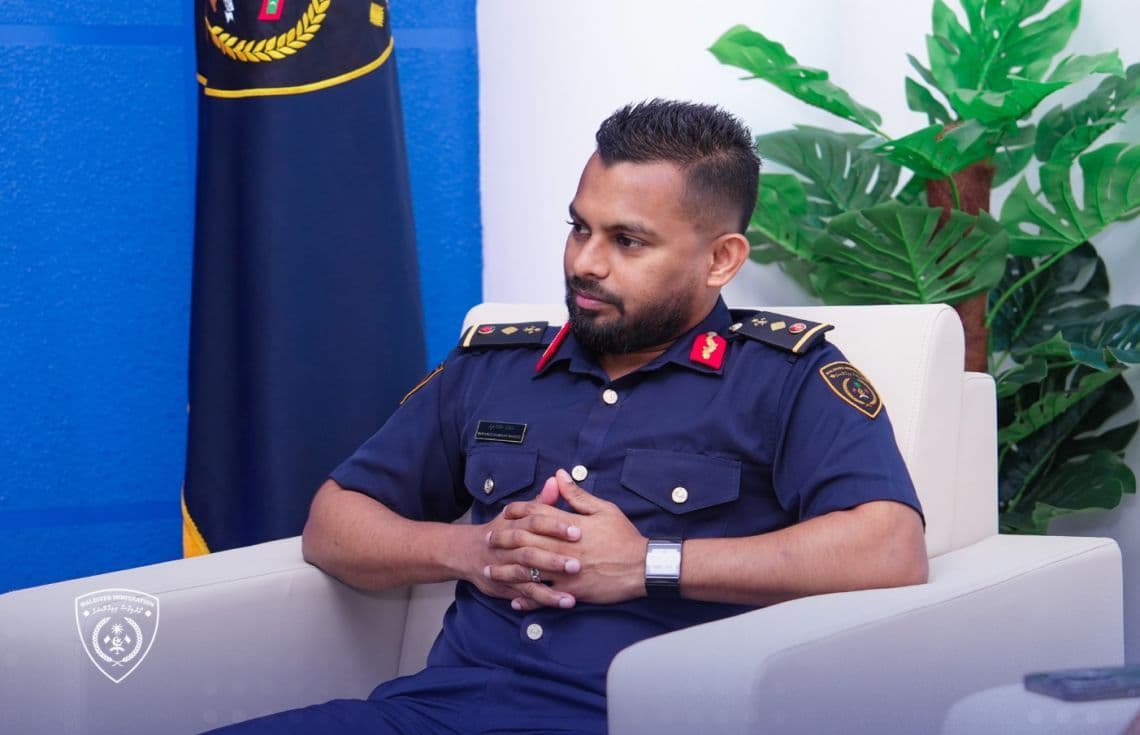 ޝަމްޢާން އާއި ދެކޮޅަށް އުފުލާފައިވާ ދަޢުވާތަކަށް އޭނާ އިންކާރުކުރޭ.