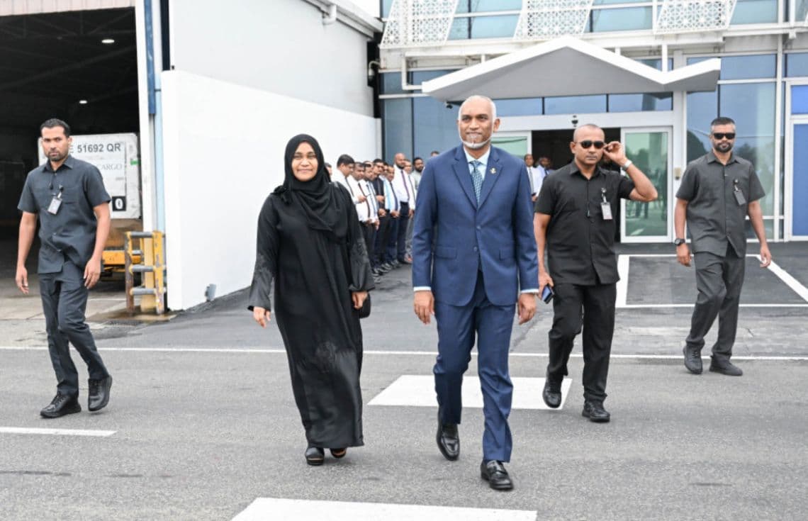 ރައީސްގެ ދެކަނބަލުންގެ ޙައްޖުގެ އަޅުކަމަށް ފުރާވަޑައިިގެންނެވިއިރު، އަޅުކަމާބެހޭ ހުރިހާ ޚަރަދެއް ހަމަޖައްސަނީ ސައުދީ ސަރުކާރުން.