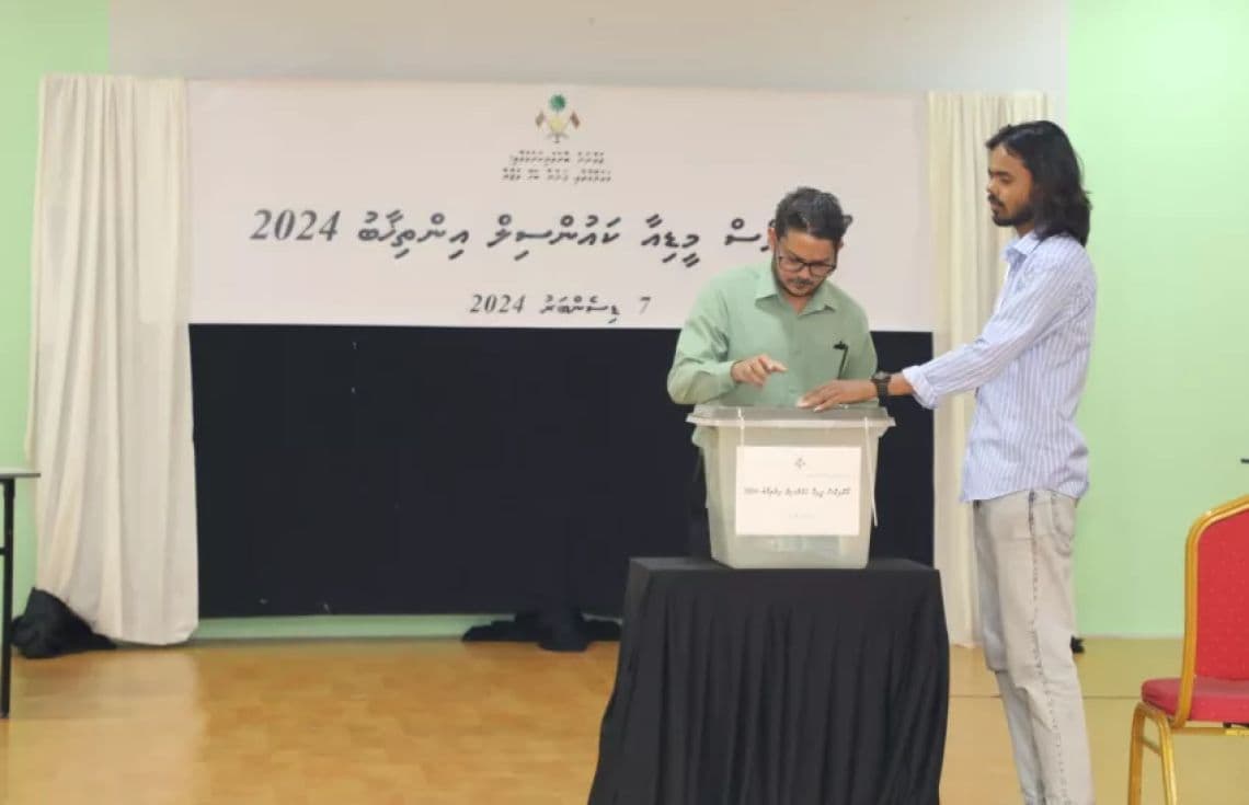 މިދިޔަ އަހަރު ބޭއްވި މީޑިއާ ކައުންސިލްގެ އިންތިޚާބެއް.
