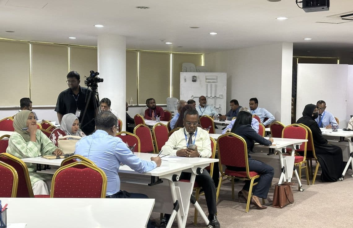 މިނިސްޓްރީން މިއަދު ބޭއްވި މަޝްވަރާ ބައްދަލުވުން. / ފޮޓޯ: ޕަބްލިކް ވޯކްސް މިނިސްޓްރީ