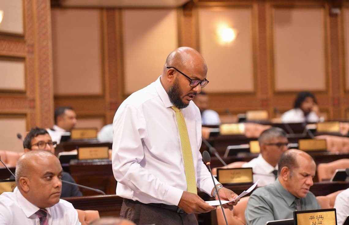 ބާރަށު ދާއިރާގެ ޕީއެންސީ މެންބަރު އިބްރާހިމް ޝުޖާއު. / ފޮޓޯ: މަޖިލިސް