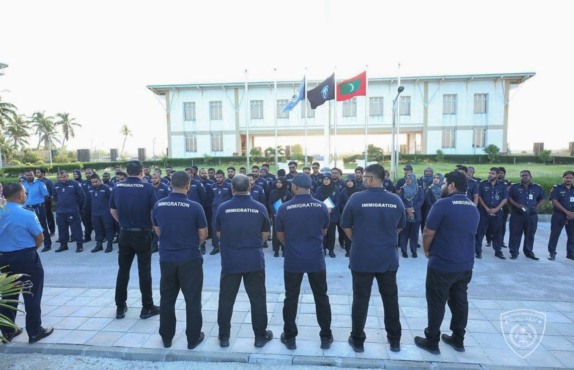 މޯލްޑިވްސް އިމިގްރޭޝަންގެ ހާއްސަ ރެއިޑް އޮޕަރޭޝަން އައްޑޫގައި ފެށުން. / ފޮޓޯ: އިމިގްރޭޝަން