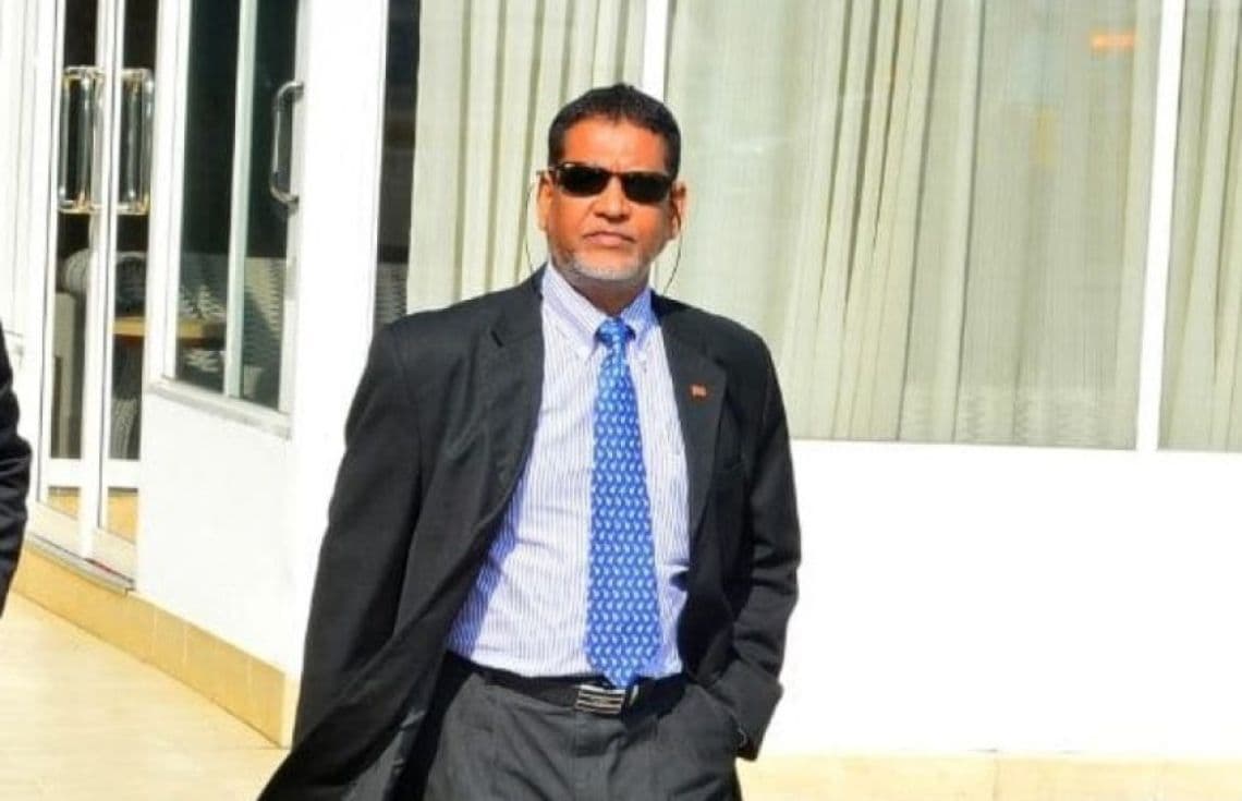 މުޙައްމަދު ޒަކީ (ނަޒާކީ ޒަކީ): އޭނާ ވަމީ ކުޅުދުއްފުށީގައި އެމް.ޔޫ.އޭގެ ގޮތްޕެއް ހުޅުވާފަ.