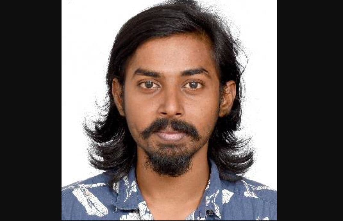މާލެއިން ގެއްލިގެން ހޯދަމުން އަންނަ ޒުވާނާ / ފޮޓޯ: ޕޮލިސް
