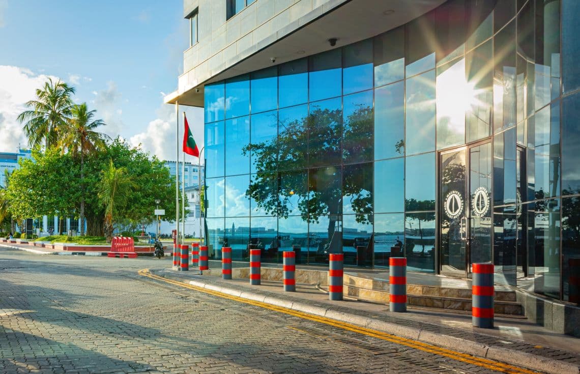 މަރުކަޒީ ބޭންކް. ބޭންކުތަކުން ވިޔަފާރިތަކަށް ދޫކުރާ ޑޮލަރުގެ އިންސައްތަ ބޮޑުކުރަން މިހާރު ވަނީ ނިންމާފައި----