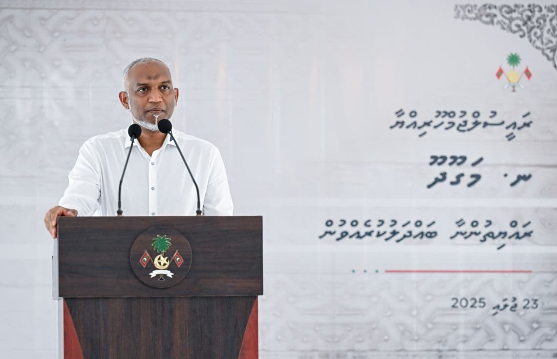ރައީސް ޑރ. މުހައްމަދު މުއިއްޒު ށ. މަގޫދޫގެ ރައްޔިތުންނާ ބައްދަލުކުރެއްވުން / ފޮޓޯ: ރައީސް އޮފީސް