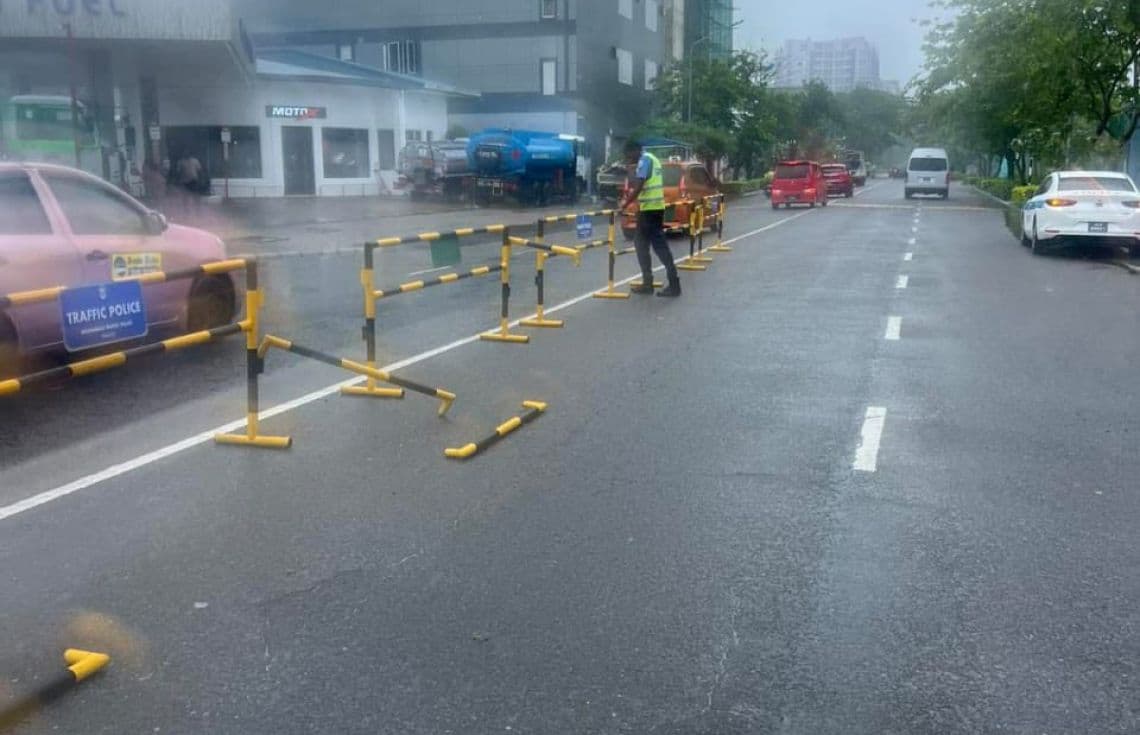 މޫސުން ގޯސް ދުވަހެއް: ފޮޓޯ/ ދިވެހި ފުލުހުންގެ ހިދުމަތް---