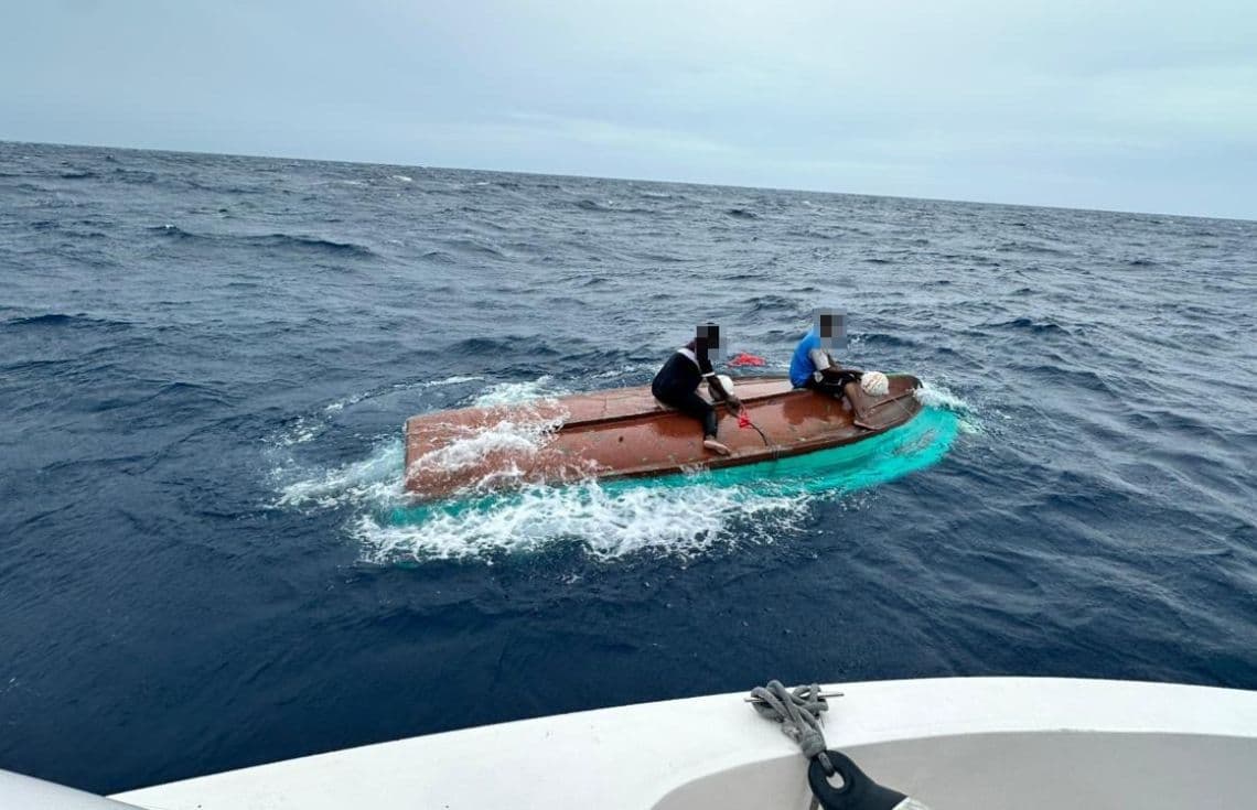 މިދިޔަ މަހު ގދ. މަޑަވެއްޔާ ދިމާ ބޭރުން ބަންޑުންޖަހާލި ޑިންގީ އެއް---ފޮޓޯ:އެމްއެންޑީއެފް