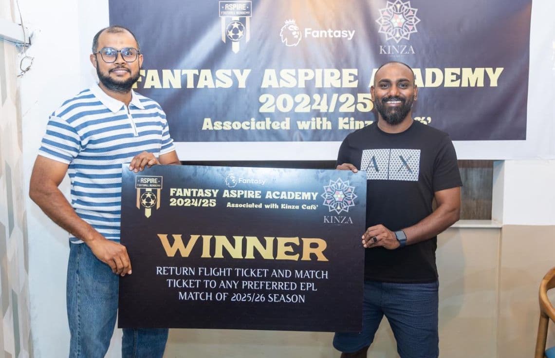 ކިންޒާ ފެންޓަސީ ޕްރިމިއާ ލީގުގެ އެއްވަނައަށް ހޮވުނު ފަރާތް. -