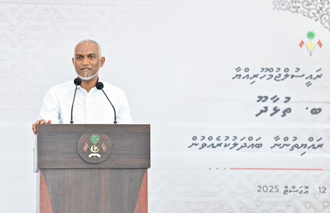 ރައީސް ތުޅާދޫ ރައްިތުންނާ ބައްދަލުކުރައްވާ ވާހަކަފުޅު ދައްކަވަނީ: ފޮޓޯ/ ރައީސް އޮފީސް---